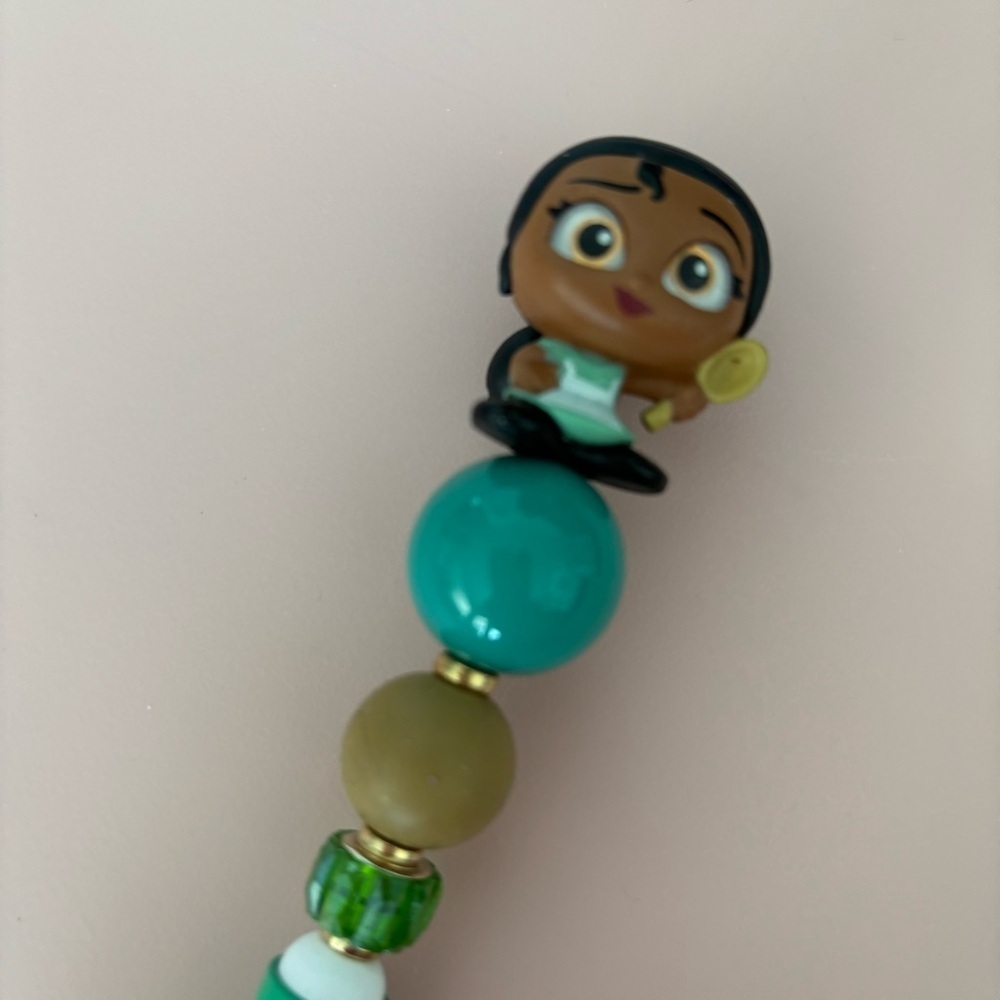 Disney Doorables: The Princess & the Frog: Tiana cooking handmade beaded pen